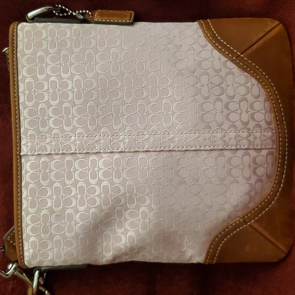 Coach Pink Over the Shoulder/Crossbody Bag - Picture 4 of 13
